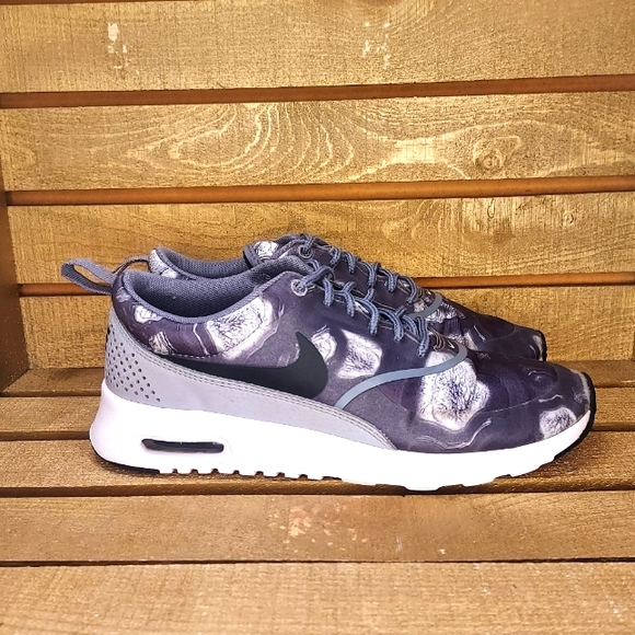 Nike Shoes - Nike Air Max Thea Print Women's size 7